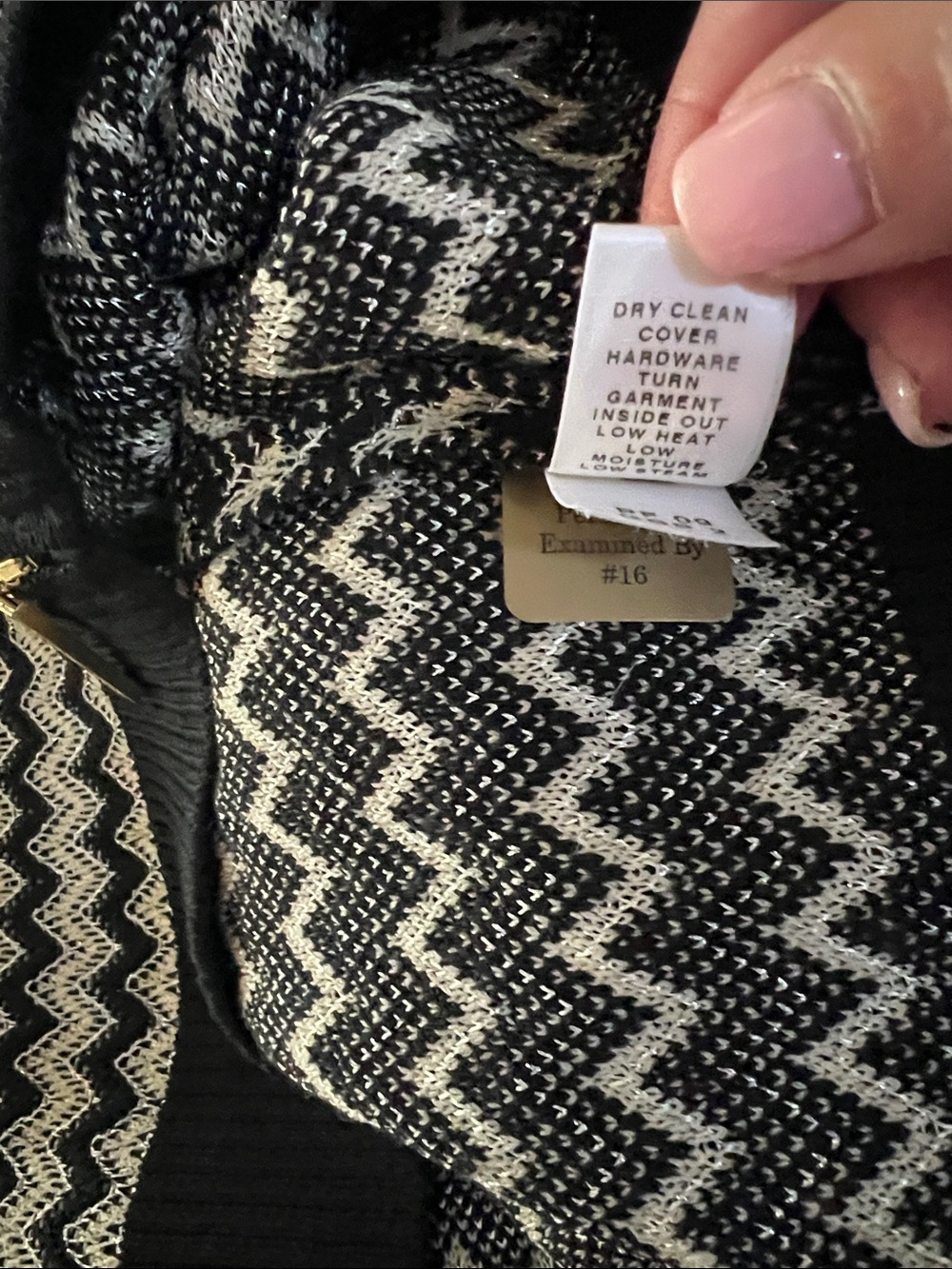 St John Nordstrom Black & White Zigzag Zip-Front Knit Jacket - Picture 9 of 12